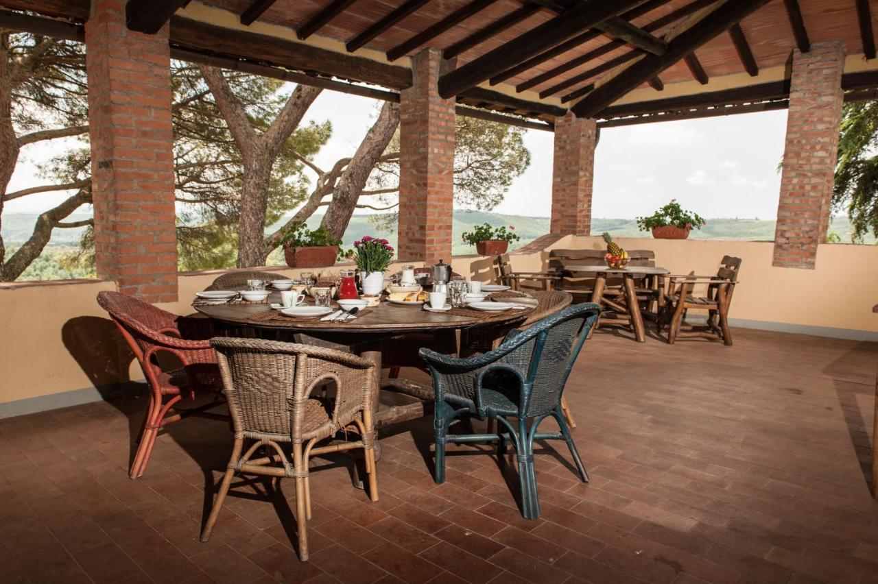 Casa Vacanze Villa Giusterna Monte Benichi Экстерьер фото